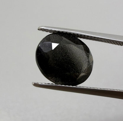 Black-Anthracite/Dark-Violet Scapolite Oval 2.45 Ct