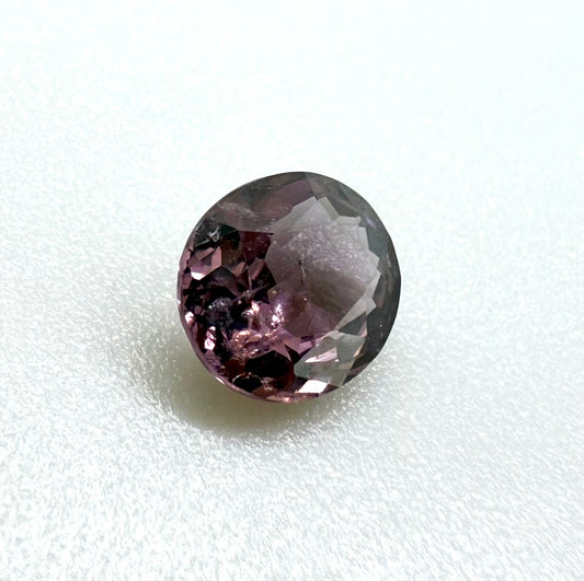 Rosé Spinel Oval 1.55 Ct