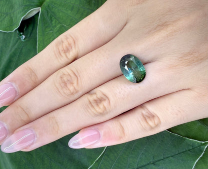 Vibrant Green Hues Tourmaline Oval 4.17 Ct