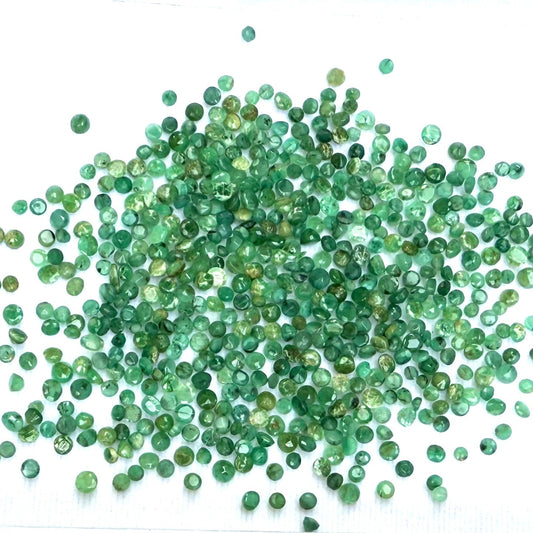 Green Hues Emerald Lot Round 79.89 Ct