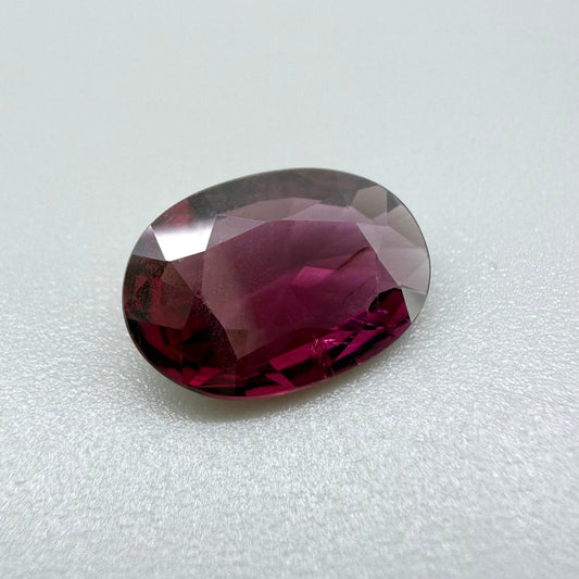Pink Rhodolite Oval 3.68 Ct