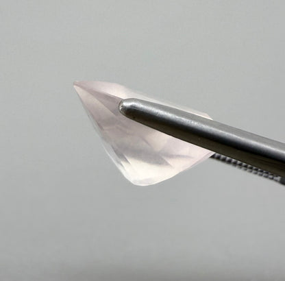 Rose Quartz Fancy Pear 5.26 Ct