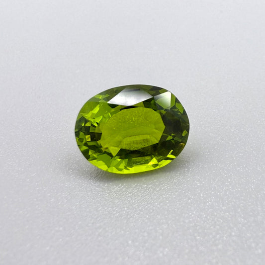 Peridot Oval 2.75 Ct