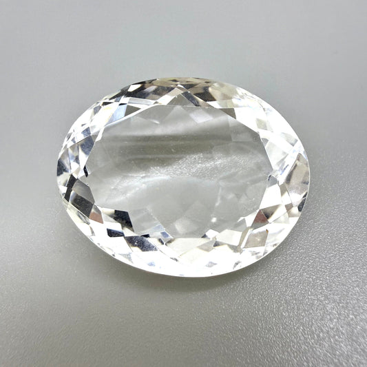 Huge Chrystal White Quartz Oval 69.87 Ct