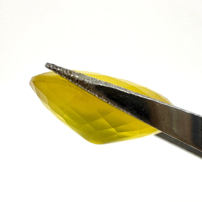 Yellow-Orange Opal Oval 5.45 Ct