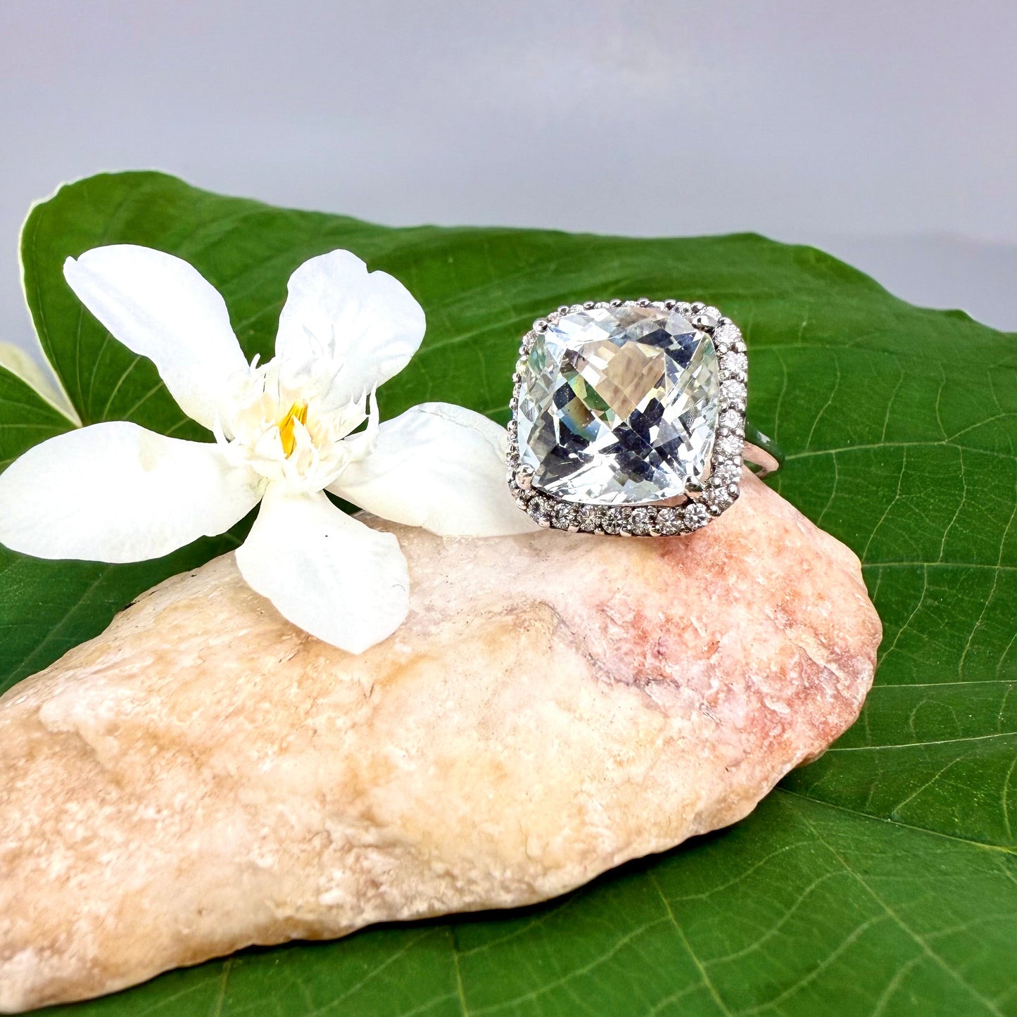 White Gold plated Silver Ring with Topaz