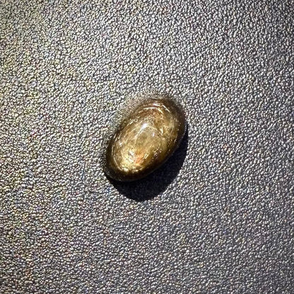 Golden-Brown Star Sapphire Cabochon 2.23 Ct