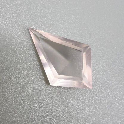 Rose Quartz Kite 4.6 Ct