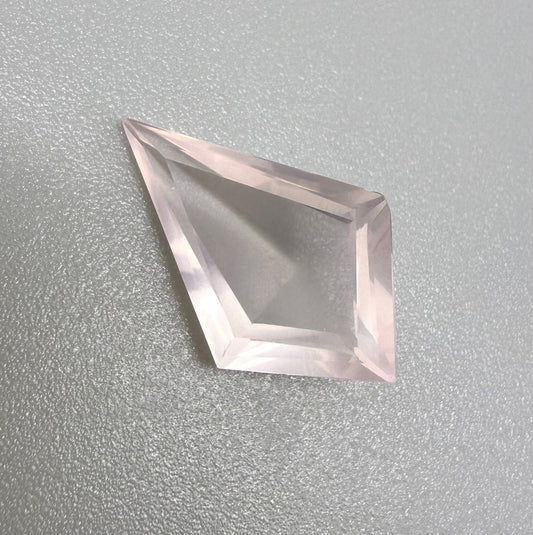 Rose Quartz Kite 4.6 Ct