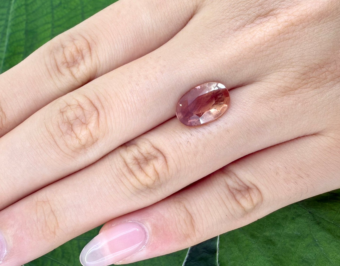 Vibrant Sand Orange Sunstone Oval 3.1 Ct