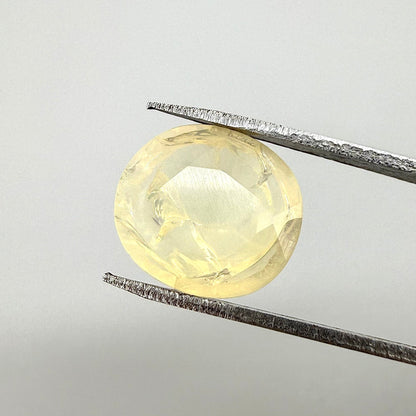 Pastel Yellow Opal Oval 2.4 Ct