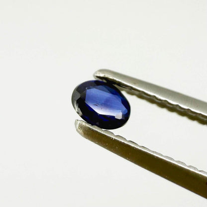 0.09 ct natural blue sapphire from Pailin, Cambodia, oval cut.