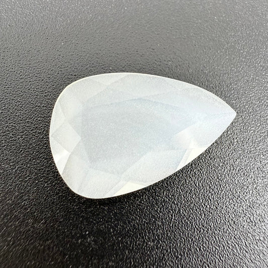 Moonstone Pear 4.8 Ct