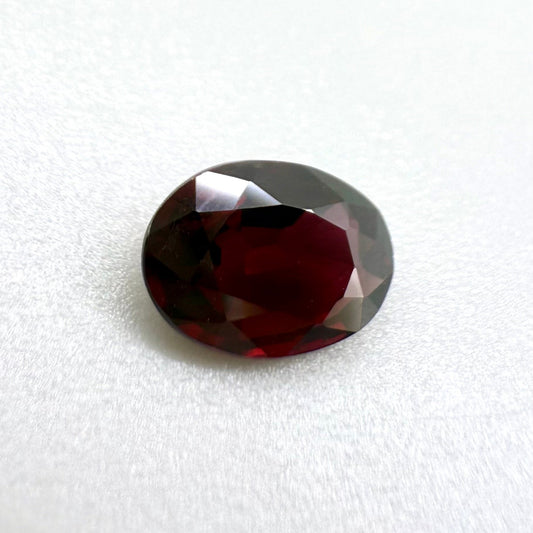 Red Rhodolite Oval 1.5 Ct