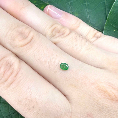 Vibrant Green Emerald Oval 0.18 Ct
