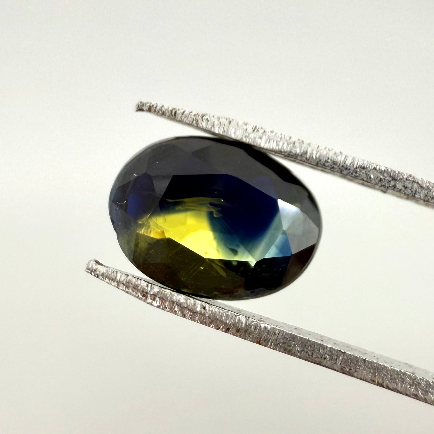 Bi-Color (Yellow Blue) Sapphire Oval 1.7 Ct
