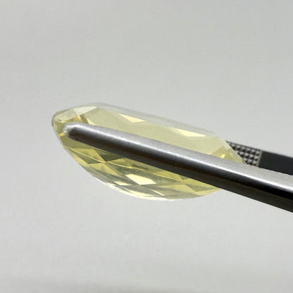Big Lemon Quartz Cushion 13.7 Ct