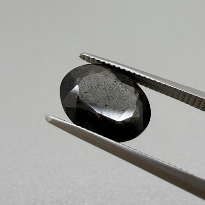 Black-Anthracite/Dark-Violet Scapolite Oval 2.45 Ct