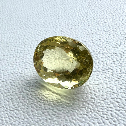Big Lemon Quartz Oval 20.69 Ct