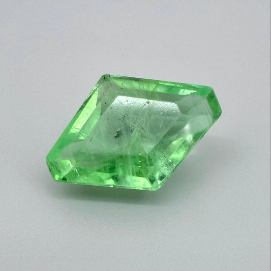 Big Green Fluorite Fancy 21.94 Cts