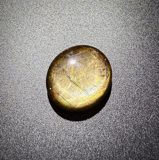 Golden-Brown Star Sapphire Cabochon 39.8 Ct