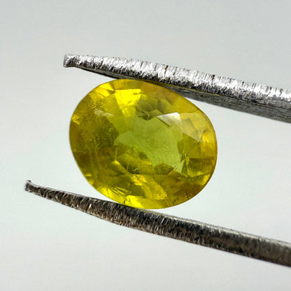 Yellow Sapphire Oval 1.05 Ct
