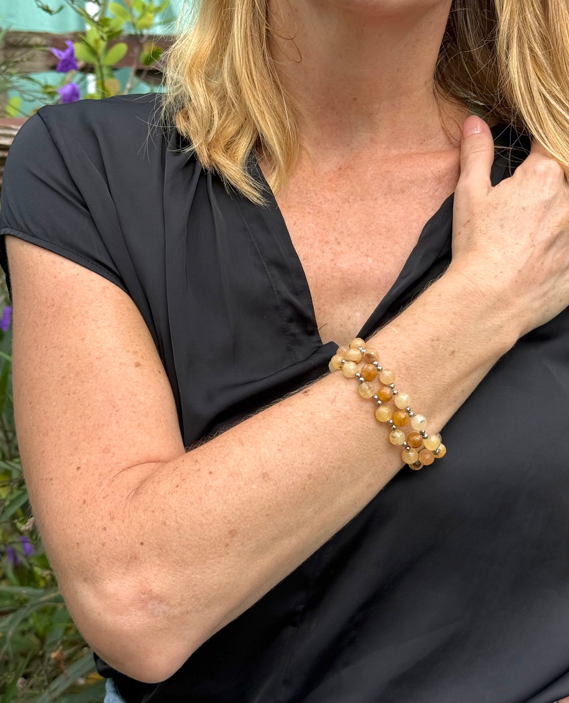 Natural Jade Beaded Bracelet with round polished gemstone beads, handmade gemstone jewelry