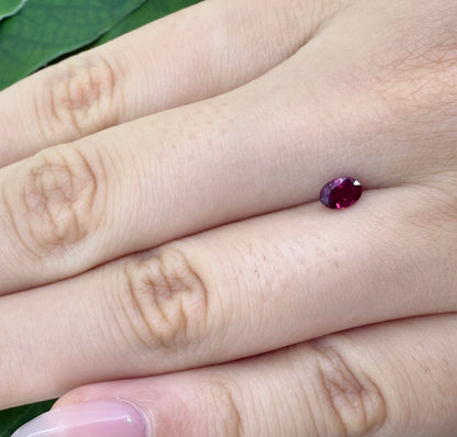 Pink-Red Ruby Oval 0.4 Ct