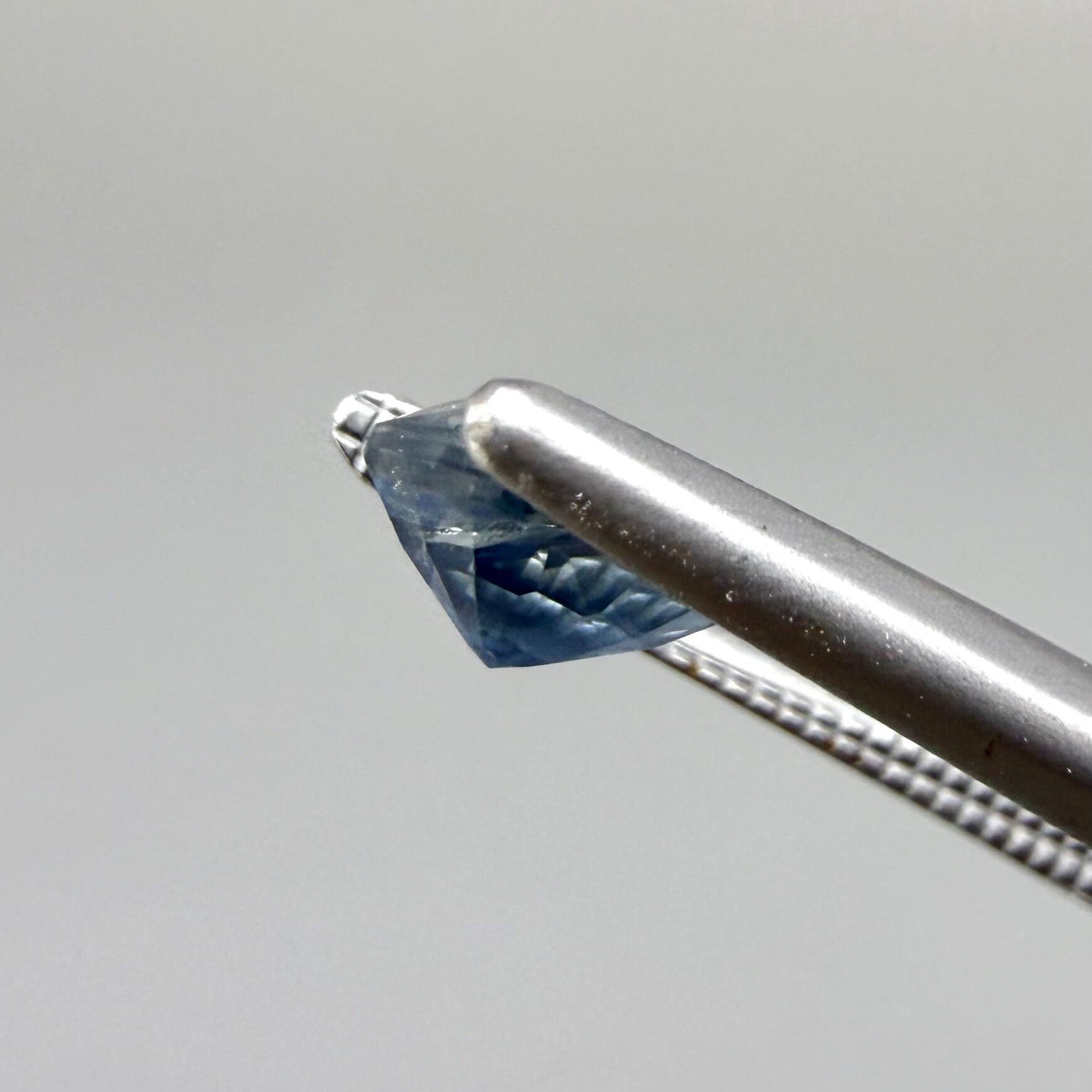 1.18 ct natural rich-blue sapphire from Bangkaja, oval cut.