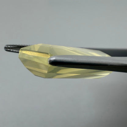 Lemon Quartz Fancy 10.35 Ct