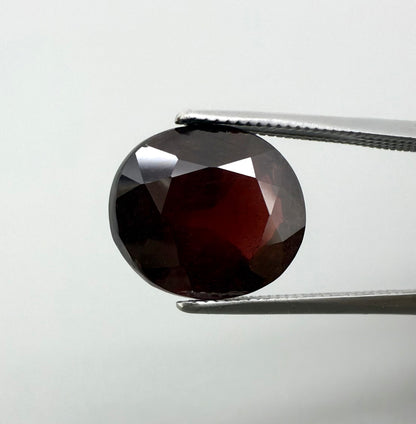 Red Garnet "Pyrope" Oval 4.1 Ct