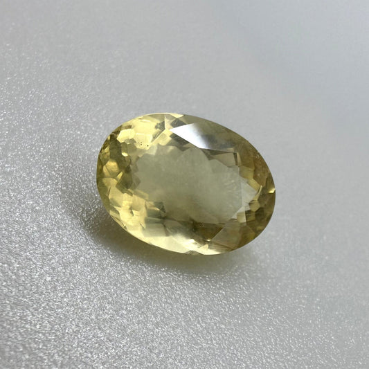 Milky Champagne Golden Scapolite Oval 4.27 Ct