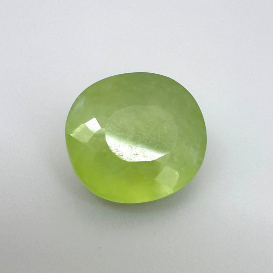 Green Hues Chalcedony Oval 9.3 Ct