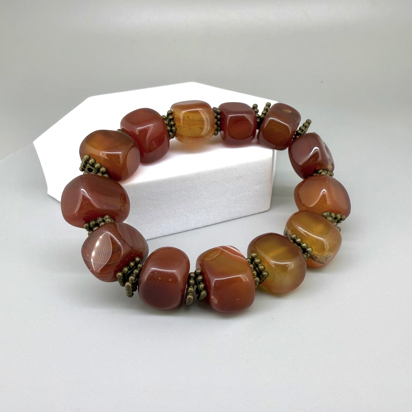 Agate beaded bracelet, 17cm, orange-red square gemstone beads with metal spacers on elastic stretch band.