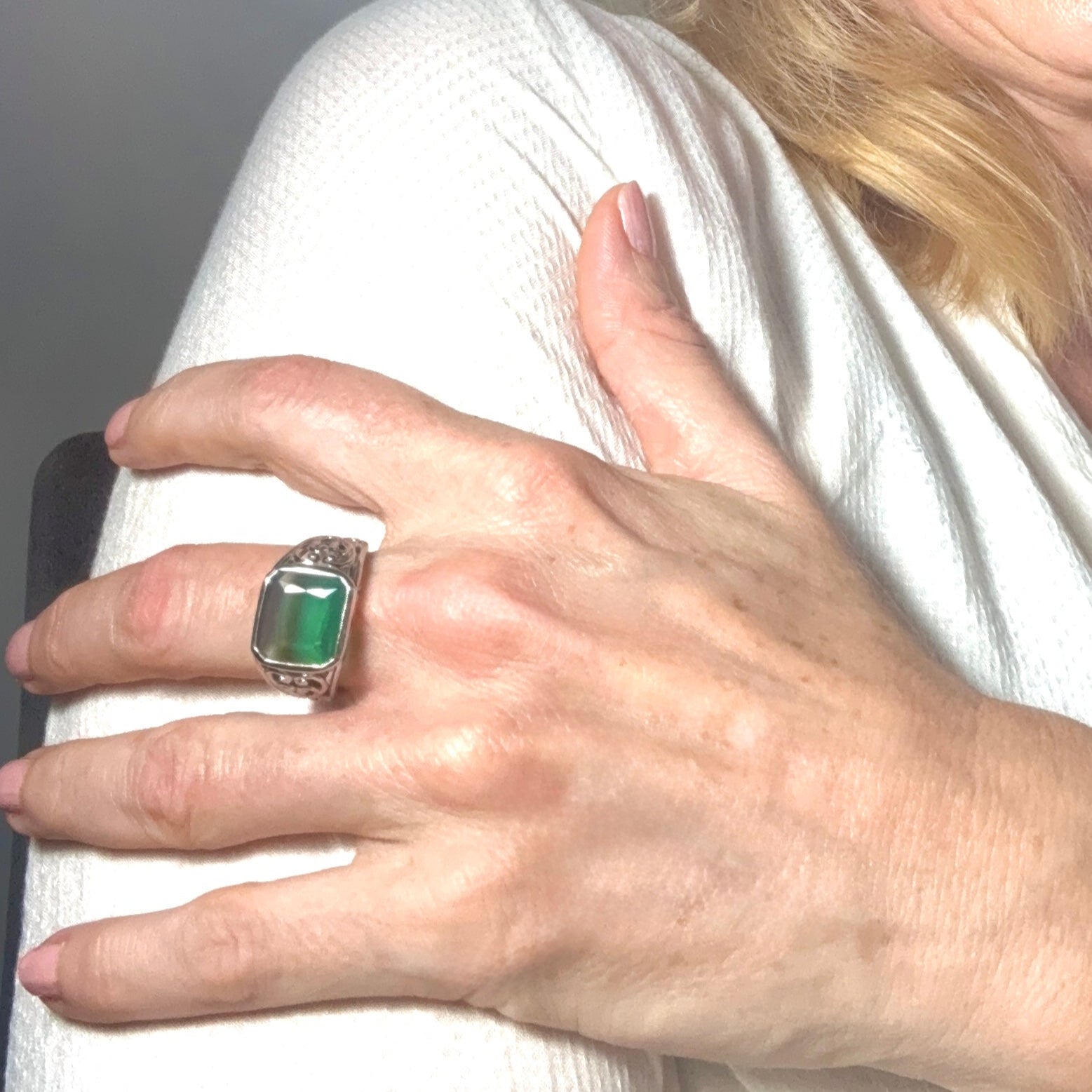 White gold plated silver ring with Chalcedony 