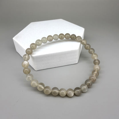 Moonstone beaded bracelet, 20cm, natural beige and earthy gemstone beads with subtle shimmer on elastic stretch band.