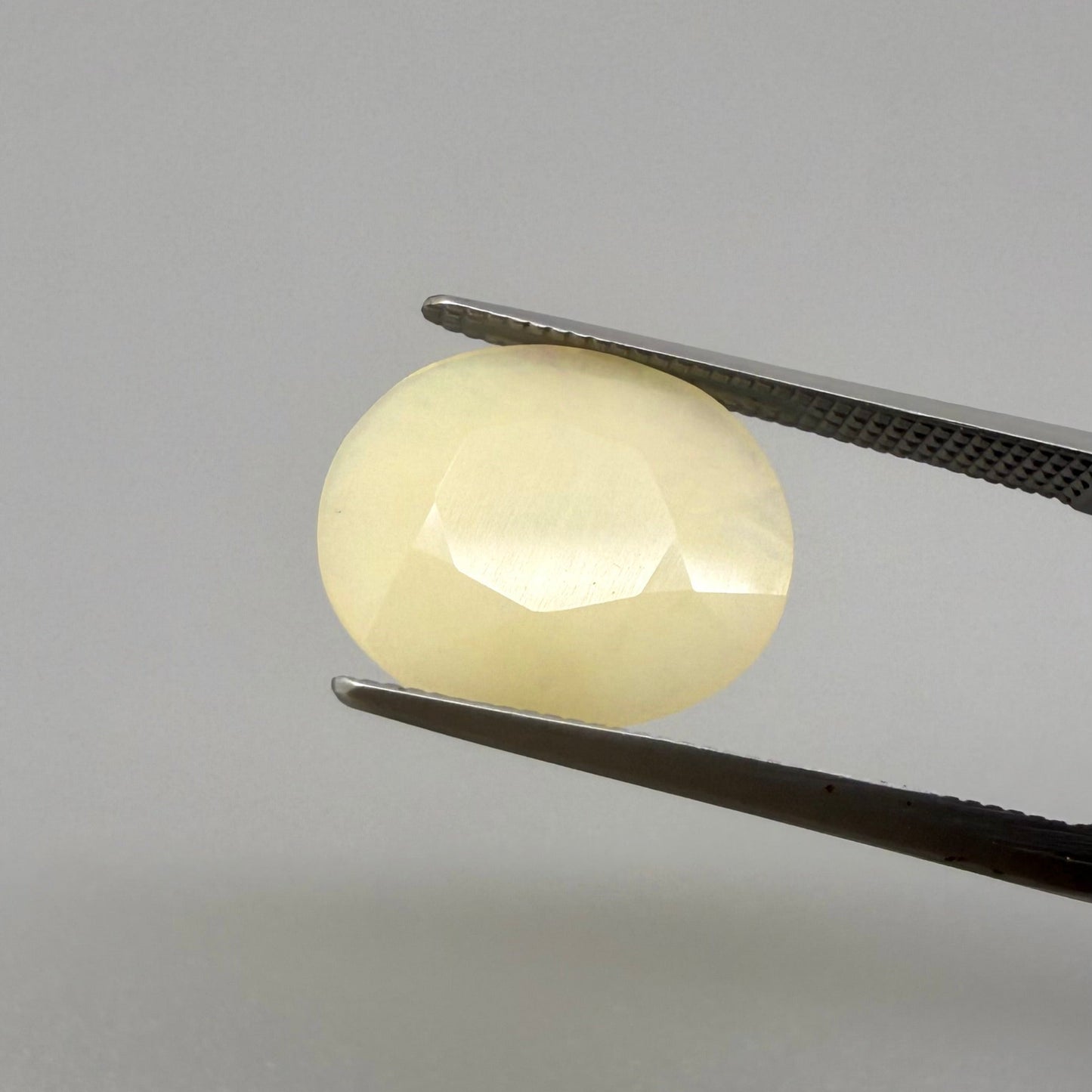 Ivory Opal Oval 2.85 Ct