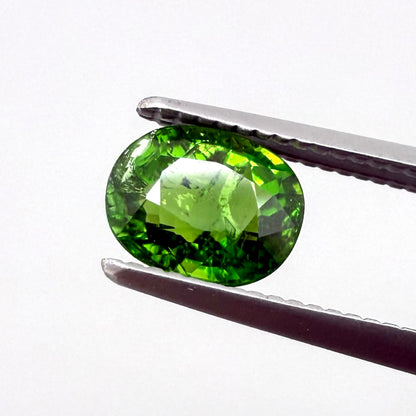 Tsavorite Oval 0.74 Ct