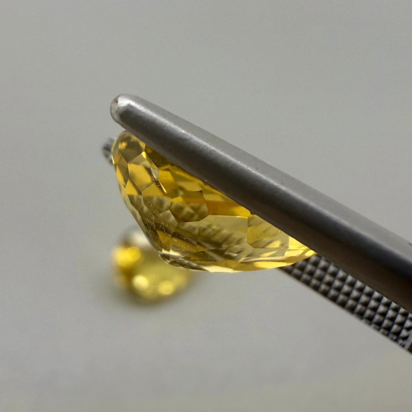 Golden Citrine Set Pear 6.85 Ct