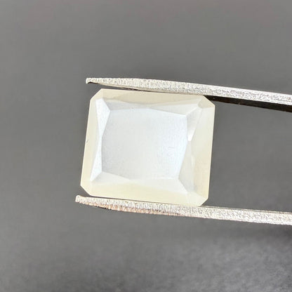 Moonstone Radiant 3.48 Ct