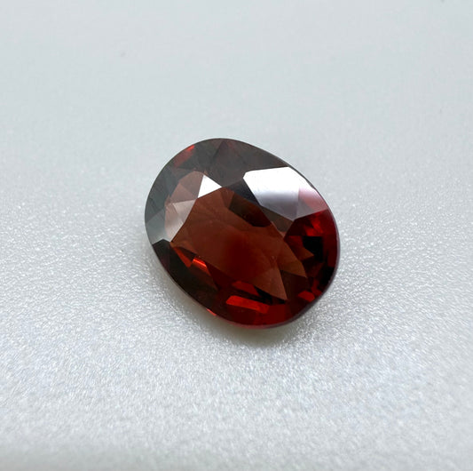Red Rhodolite Oval 2.1 Ct