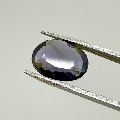 Bi-Color (Violet Gold) Iolite Oval 1.37 Ct