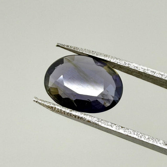 Bi-Color (Violet Gold) Iolite Oval 1.37 Ct