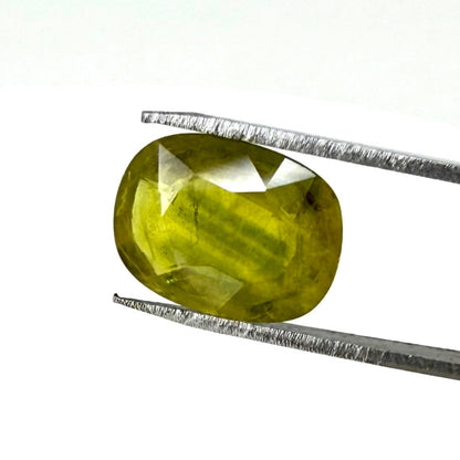 Bi-Color (Yellow Green) Sapphire Cushion 4.55 Ct