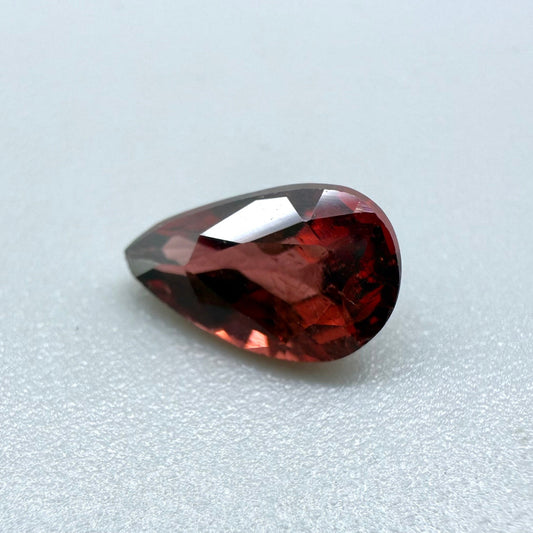 Red Rhodolite Pear 1.1 Ct