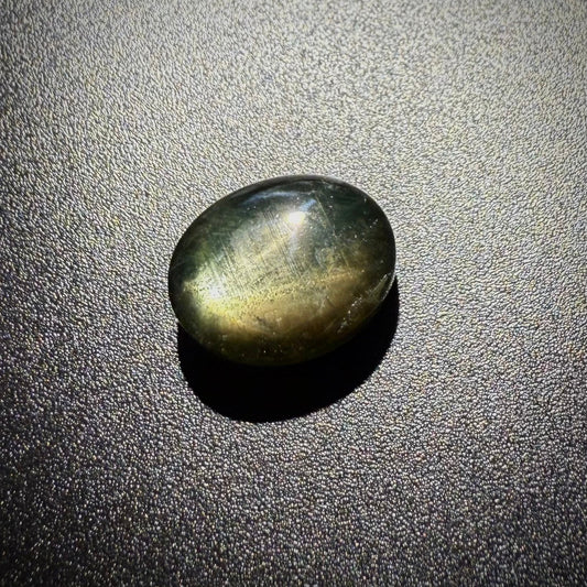Golden-Brown-Green Star Sapphire Cabochon 14.07 Ct