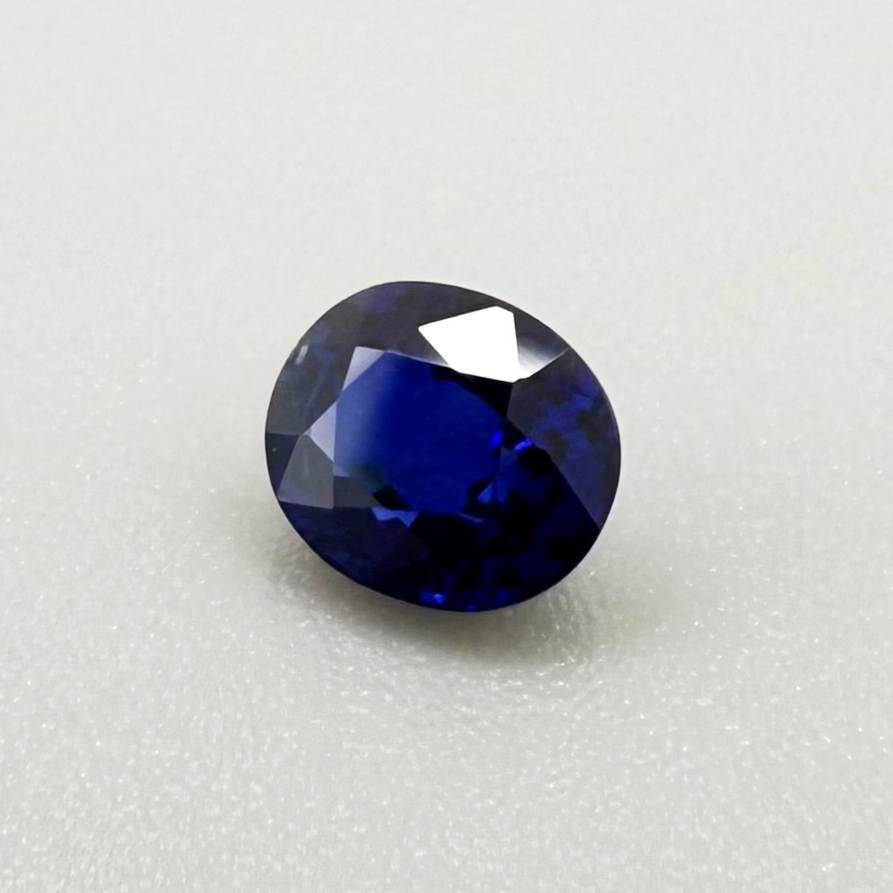 Natural Blue Sapphire gemstone oval cut
