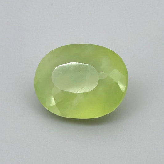 Bi-Color (Yellow Green) Chalcedony Oval 8.9 Ct