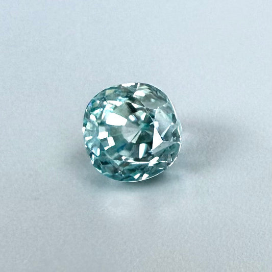 Blue Zircon Round 3.48 Ct
