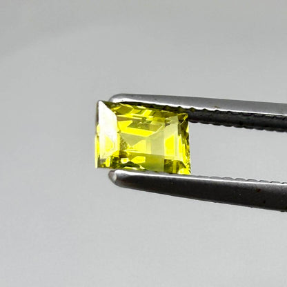 Baguette lemon yellow sapphire from Bangkaja, Thailand with bright vivid color and sharp faceting.